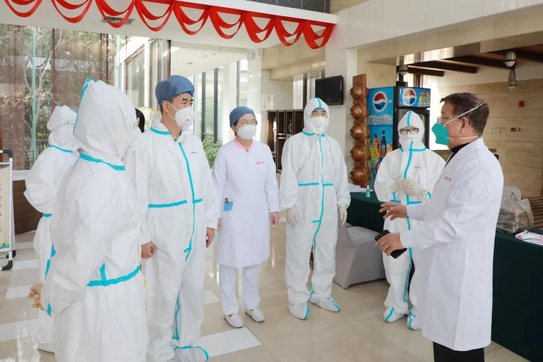 到留觀點去！8名醫(yī)護人員主動請纓到防疫一線