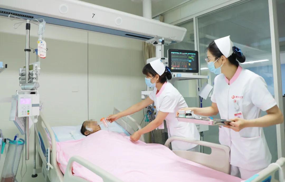 離死亡最近，離希望也更近——記西安國際醫(yī)學(xué)中心醫(yī)院胸外科ICU