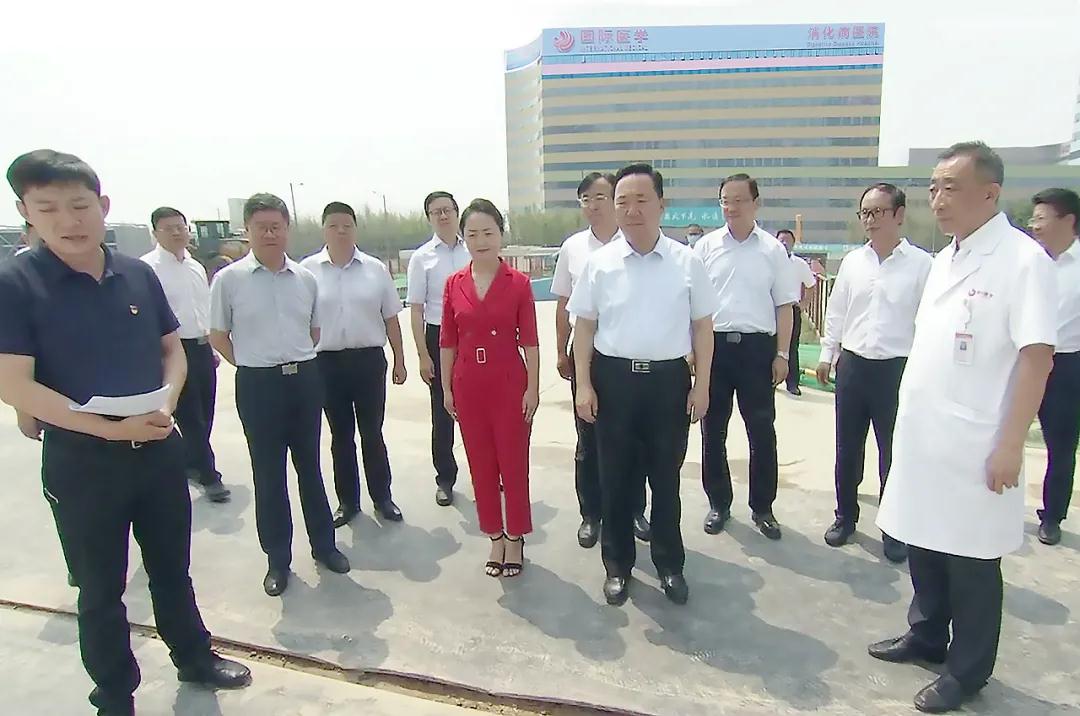 省委常委、市委書記王浩親臨西安國(guó)際醫(yī)學(xué)中心醫(yī)院檢查指導(dǎo)健康西安建設(shè)工作
