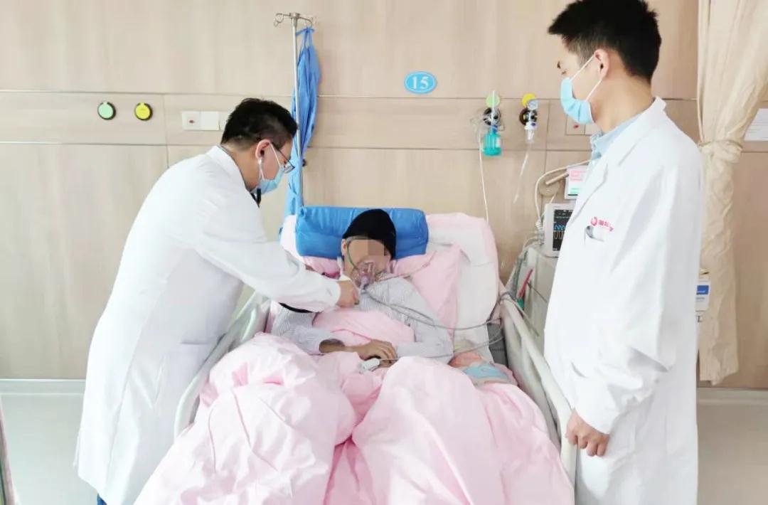 這個(gè)冬天，在這里有一群人溫暖著我