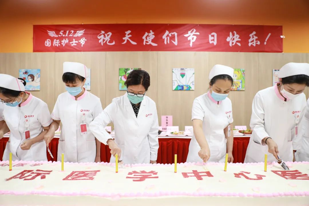 5·12國際護(hù)士節(jié)系列活動之三|今天，讓所有鮮花為她們綻放！