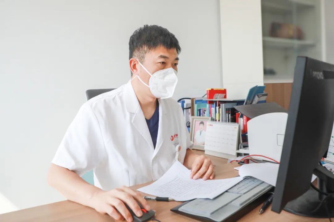 心內(nèi)科陳效安醫(yī)生連線陜西臺《閃耀三秦》，暢談醫(yī)生成長之路