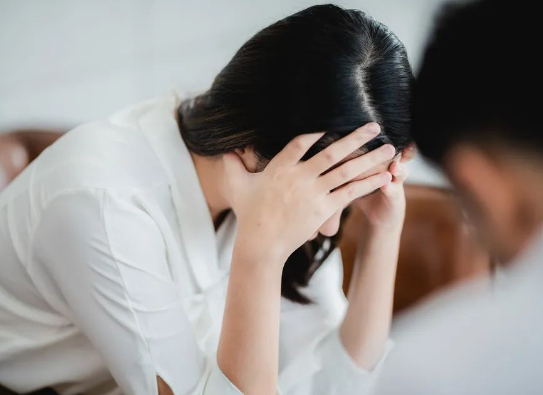 沒(méi)食欲、睡眠差、全身乏……這些“長(zhǎng)新冠”癥狀有可能是心理疾病撥打96999-3可免費(fèi)咨詢(xún)