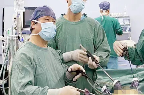 68cm橡膠水管吞入腹中！我院普外科腹腔鏡微創(chuàng)手術(shù)緊急施救！